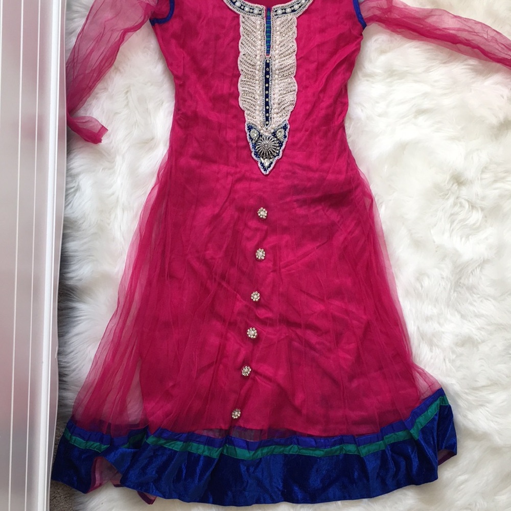 Pink kurtha